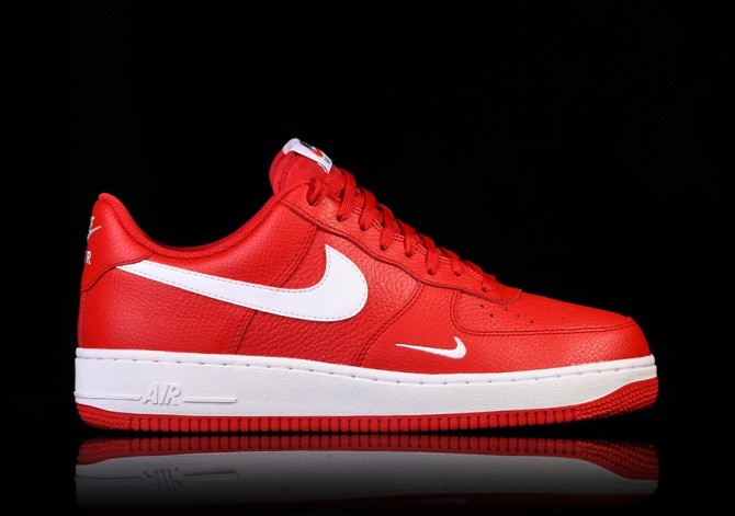 NIKE AIR FORCE 1 UNIVERSITY RED price 