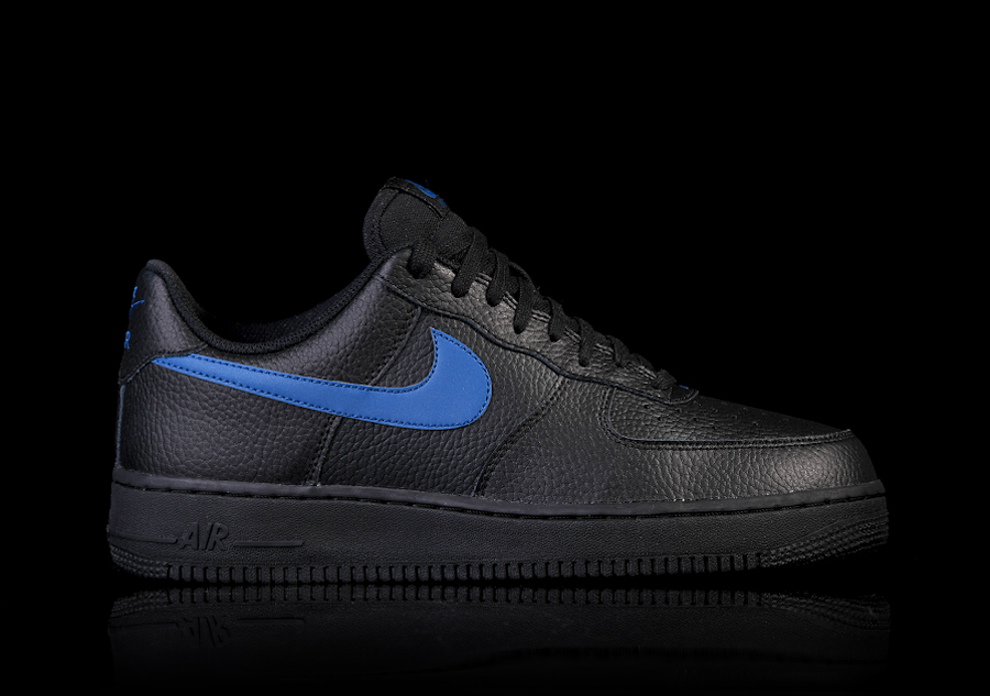 air forces with blue