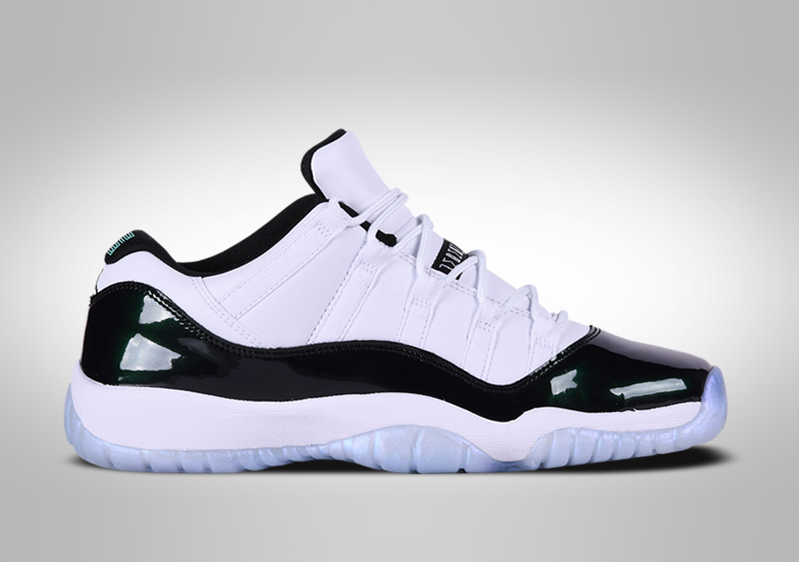 Air jordan retro 11 low emerald best sale