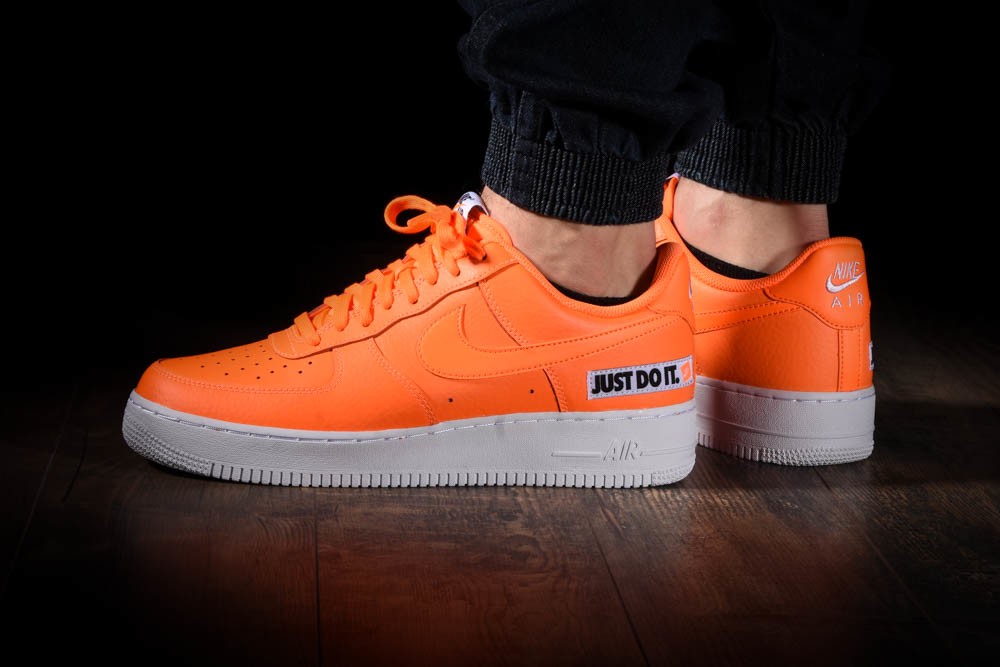 Air force 1 lv8 just do it online