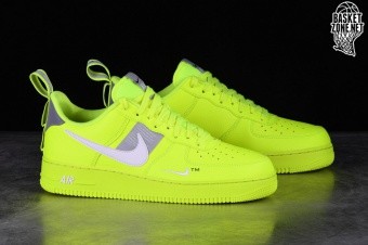 Nike Air Force 1 07 Lv8 Utility Volt