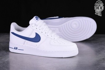 nike white & pl blue air force 1 07 3 trainers