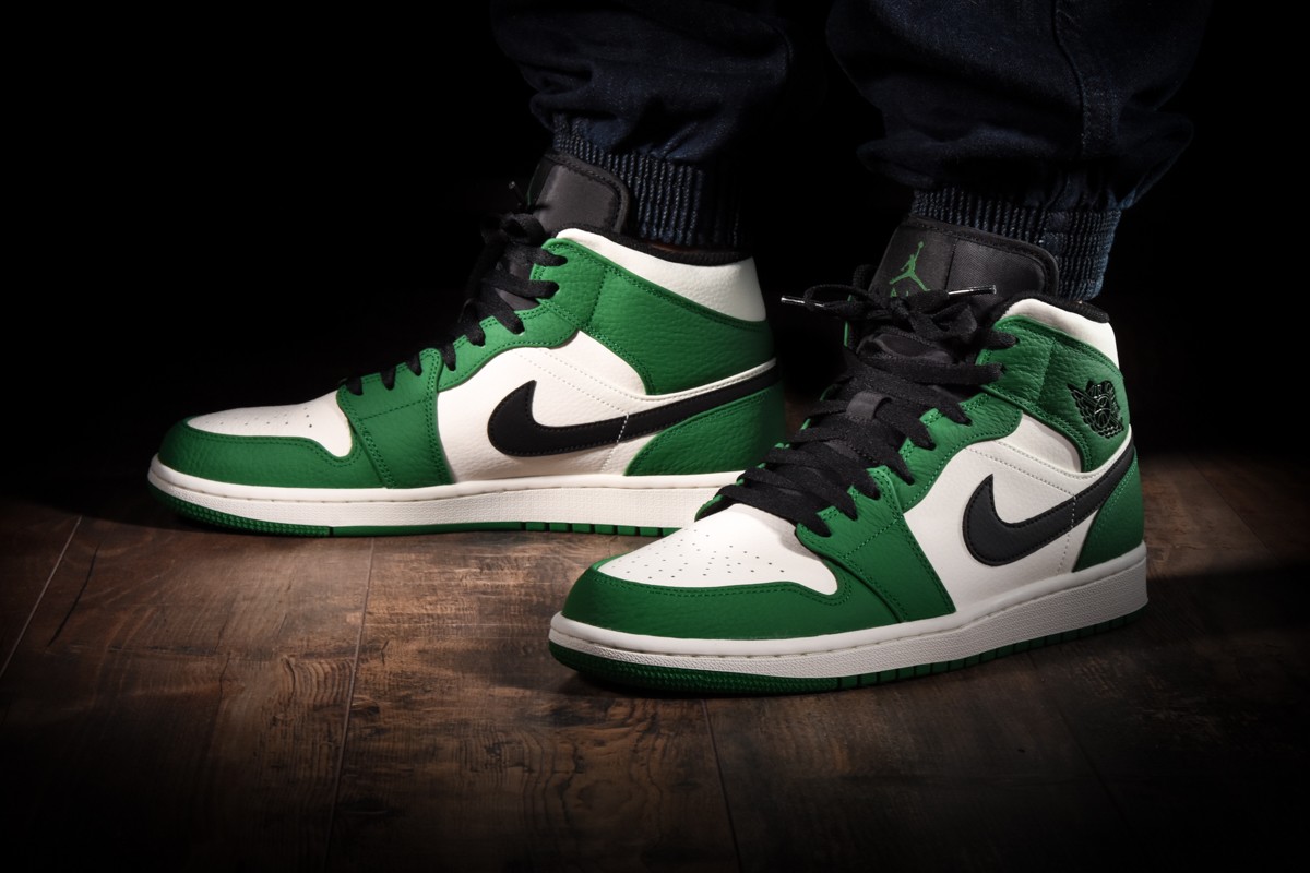 NIKE AIR JORDAN 1 RETRO MID SE PINE GREEN