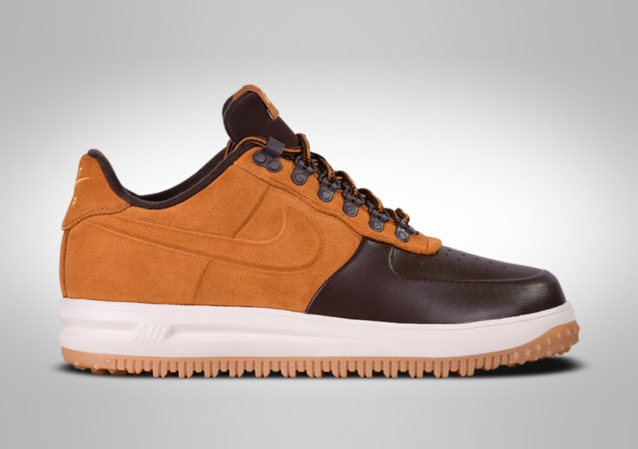 nike duck boot low