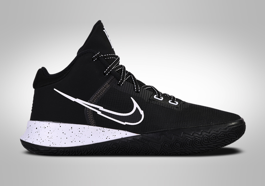 NIKE KYRIE FLYTRAP 4 OREO per €92,50 | Basketzone.net