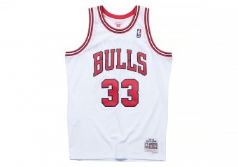 MITCHELL & NESS NBA SWINGMAN JERSEY CHICAGO BULLS - SCOTTIE PIPPEN #33